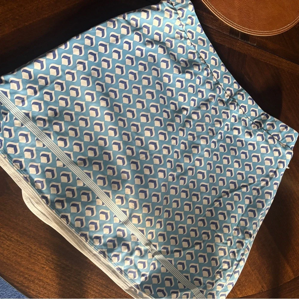 J. McLaughlin Blue Geometric Golf Skort Preppy Tennis Pickleball Skort M - Picture 6 of 6